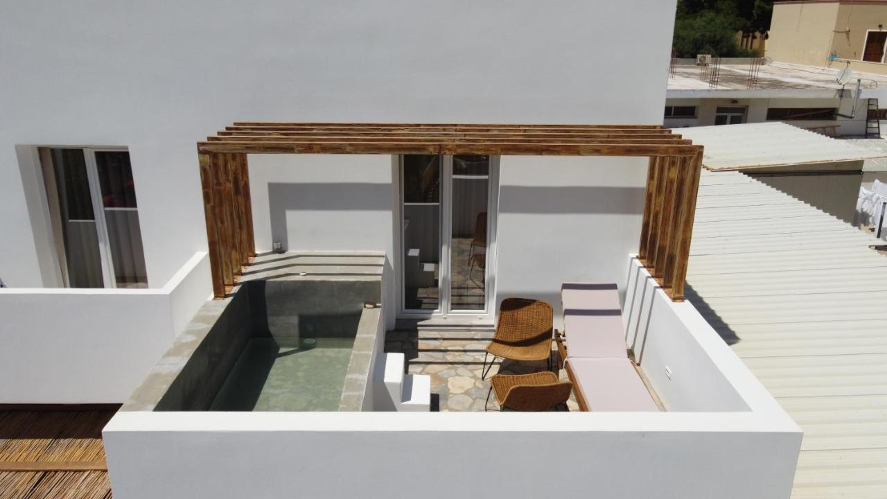 Aellia Hotel & Suites Leros Lakkion Bagian luar foto