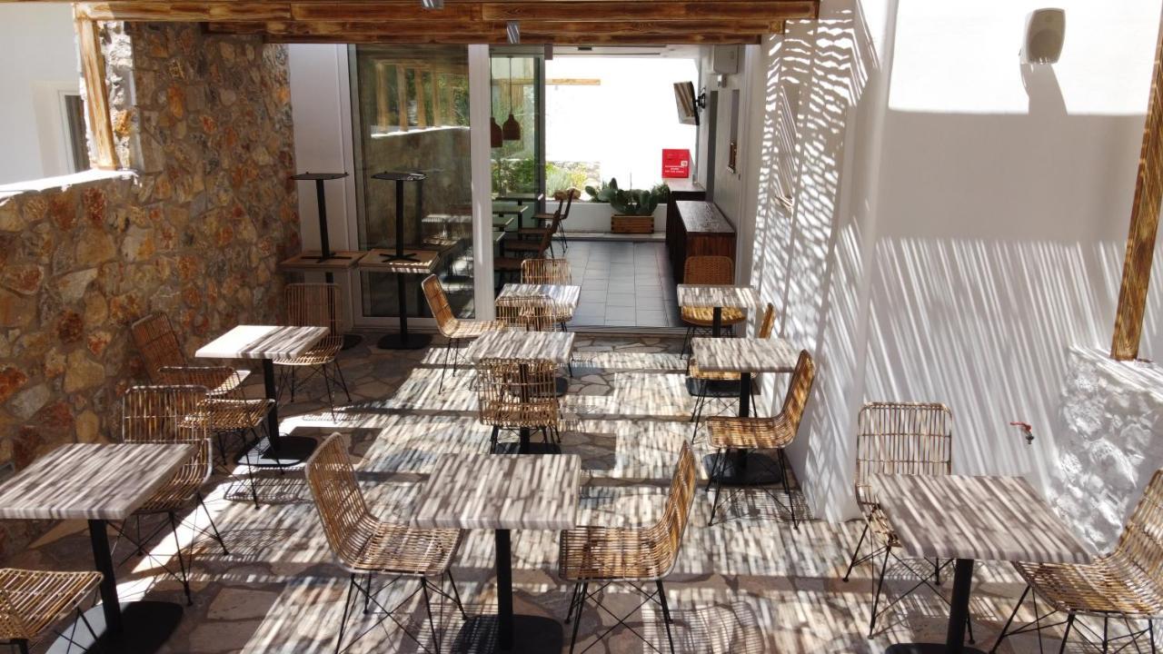 Aellia Hotel & Suites Leros Lakkion Bagian luar foto